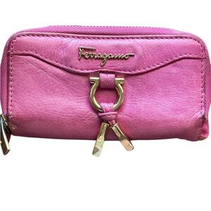 Salvatore Ferragamo Pink Leather Women's key holder/zipper coin holder